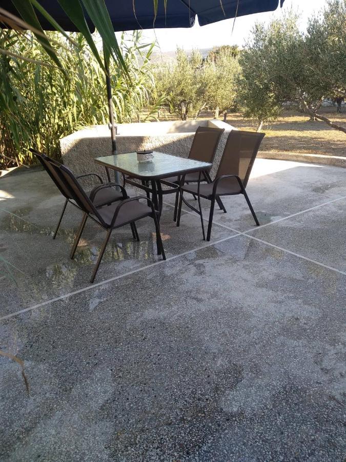 Souvlia Beach Parasporos Екстериор снимка