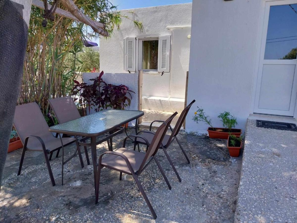 Souvlia Beach Parasporos Екстериор снимка