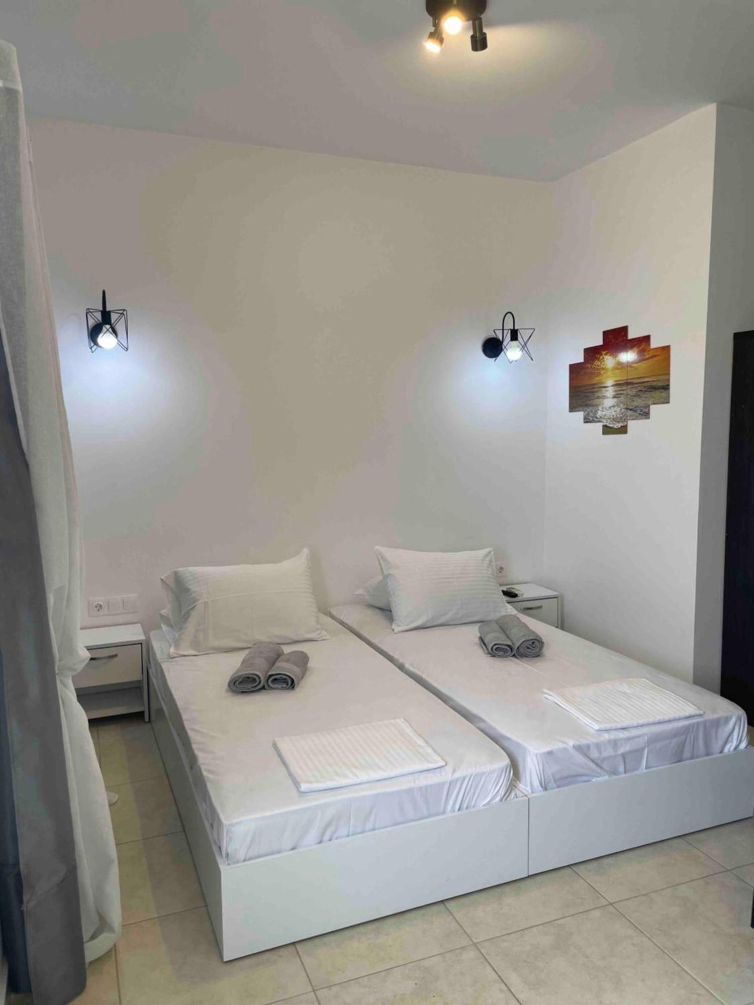 Souvlia Beach Parasporos Екстериор снимка